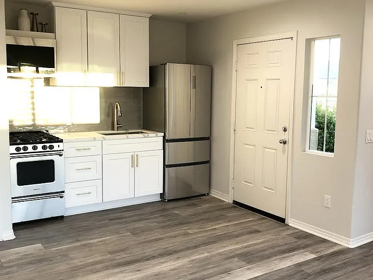 22120 Barrington Way #B — Photo 29