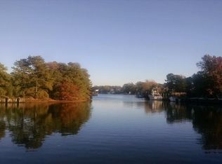 48 Beacon Rd, Forked River, NJ 08731