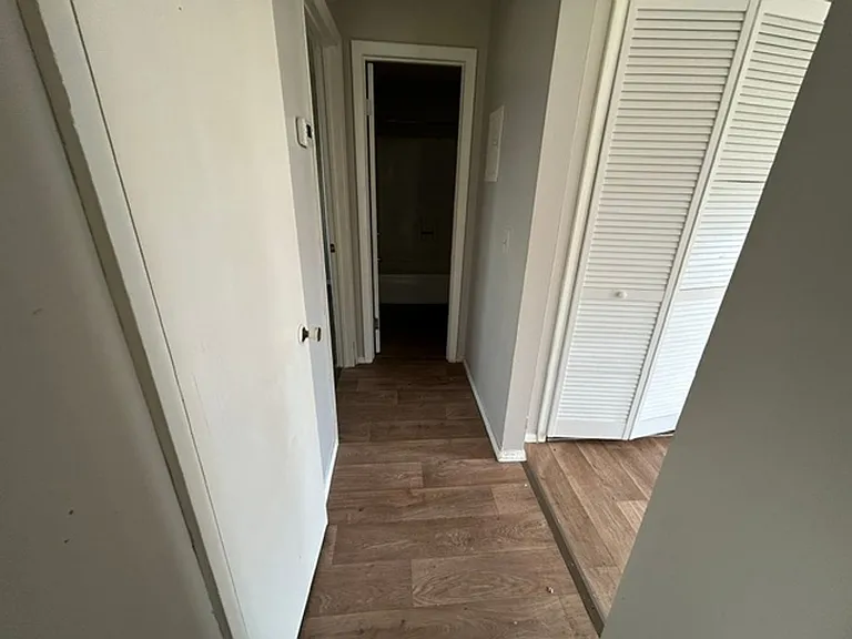 138 Mendel Ct — Photo 6