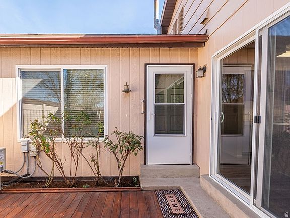 5th image of 621 Coachman Way
