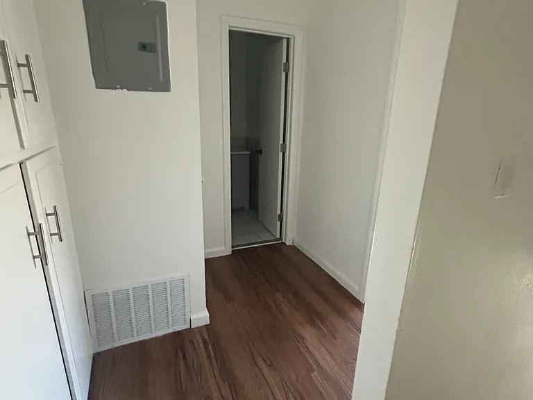 4740 Bandera St #4 — Photo 10