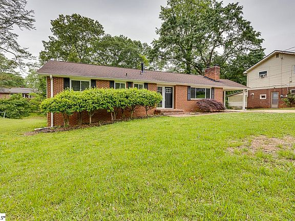 4th image of 422 Fairmont Dr