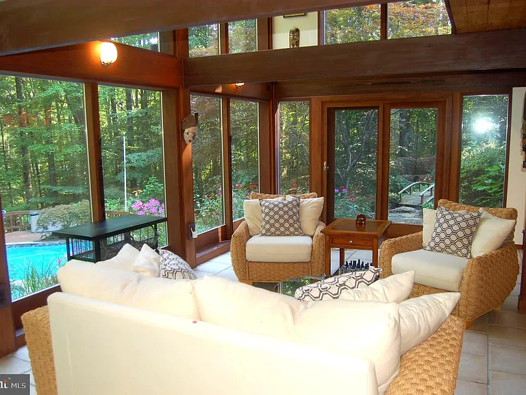 9728 Swift Creek Ct — Photo 49
