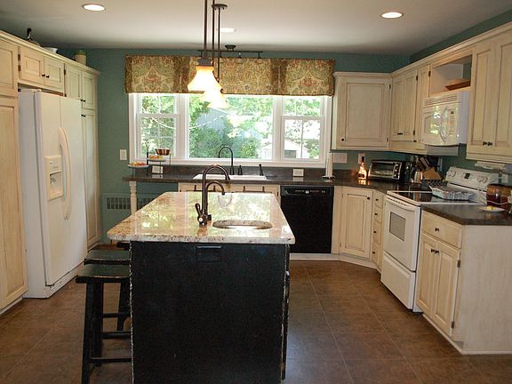 New and expanded kitchen