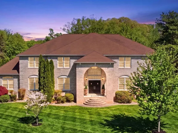 17 Chadwick Dr, Dover, DE 19901