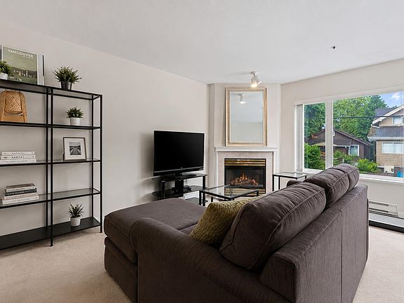 5th image of 3250 Broadway W #108