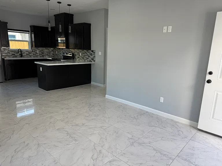 508 N Emerald Ave #1 — Photo 22