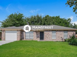 1905 Carrington Dr, Glenn Heights, TX 75154