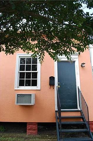 1st image of 8518 Hickory St