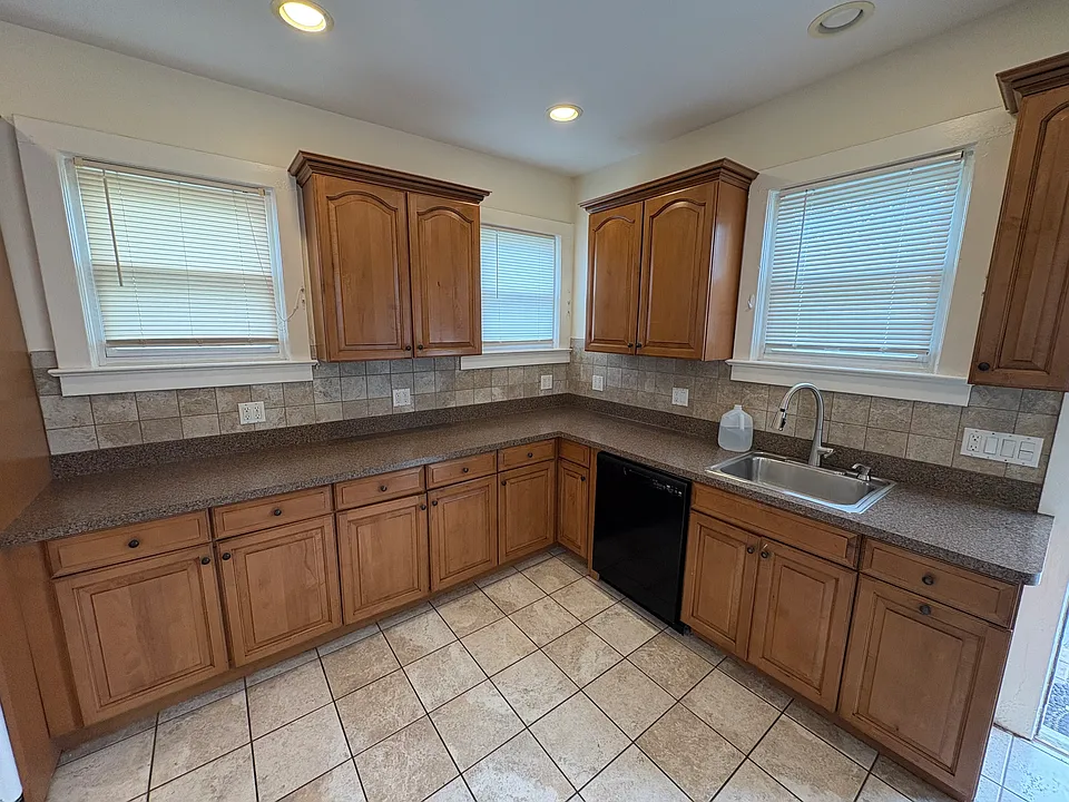 29B Church St