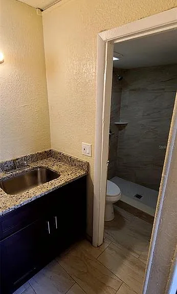 421 E Kennedy Blvd — Photo 8