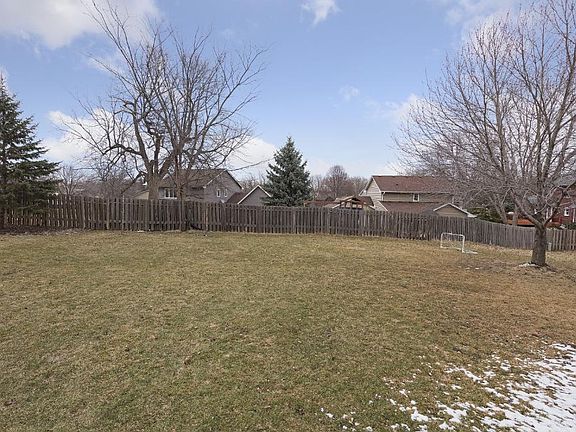 2nd image of 4510 Ximines Ln N