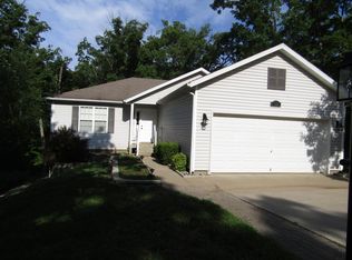392 Evergreen Dr, Lake Ozark, MO 65049