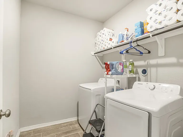 24702 Sierra Laurel Ln — Photo 16