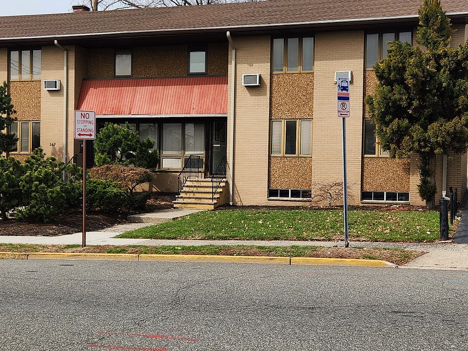 1st image of 387 Union Ave APT 2