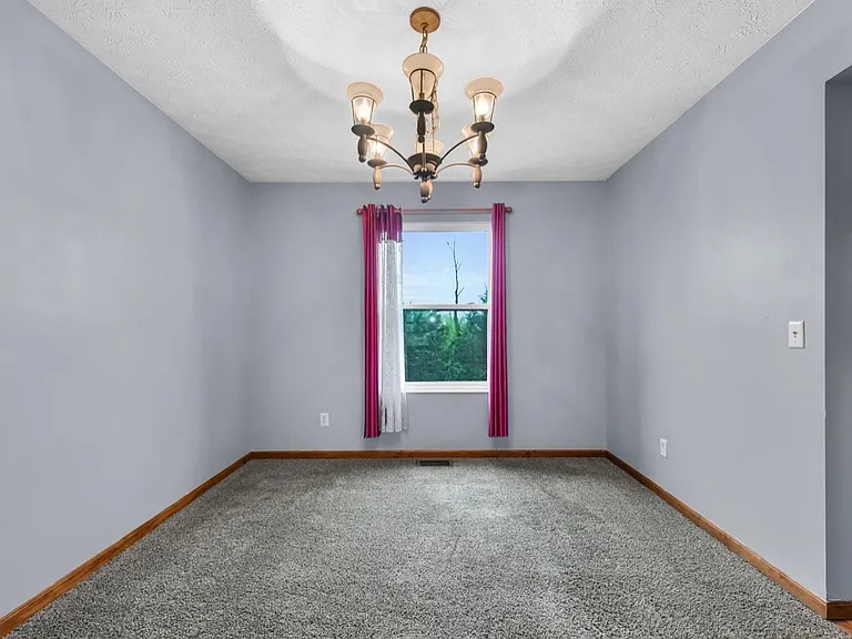 4335 Shandon Dr — Photo 15