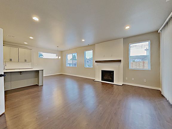 5th image of 8103 71st St NE