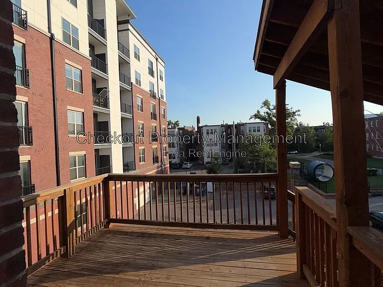 5531 Pershing Ave #32 — Photo 6