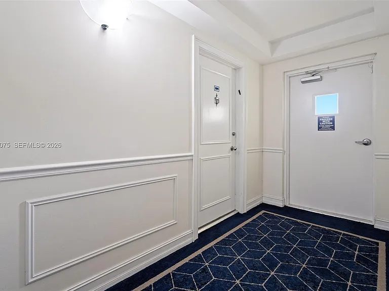 1 Las Olas Cir #809 — Photo 24