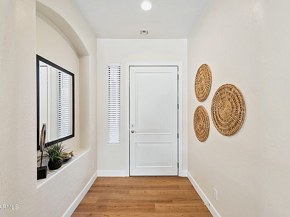 5th image of 16195 W GLENROSA Avenue