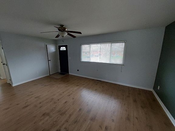 4th image of 850 Graceland Dr