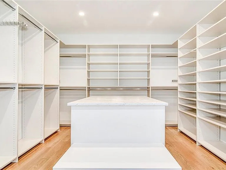 17 Stonybrook Rd — Photo 32