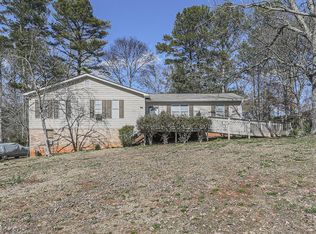 150 Ridgewood Dr, Woodstock, GA 30188