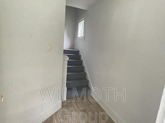 3rd image of 520 N Moreland Ave APT B