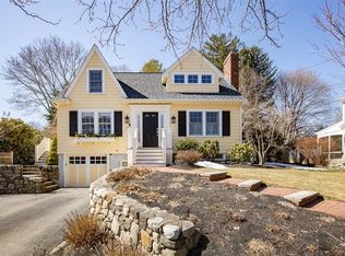15 Avon St, Andover, MA 01810