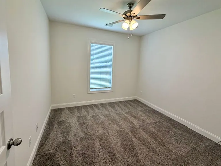 5298 Aylesbury Ln — Photo 8