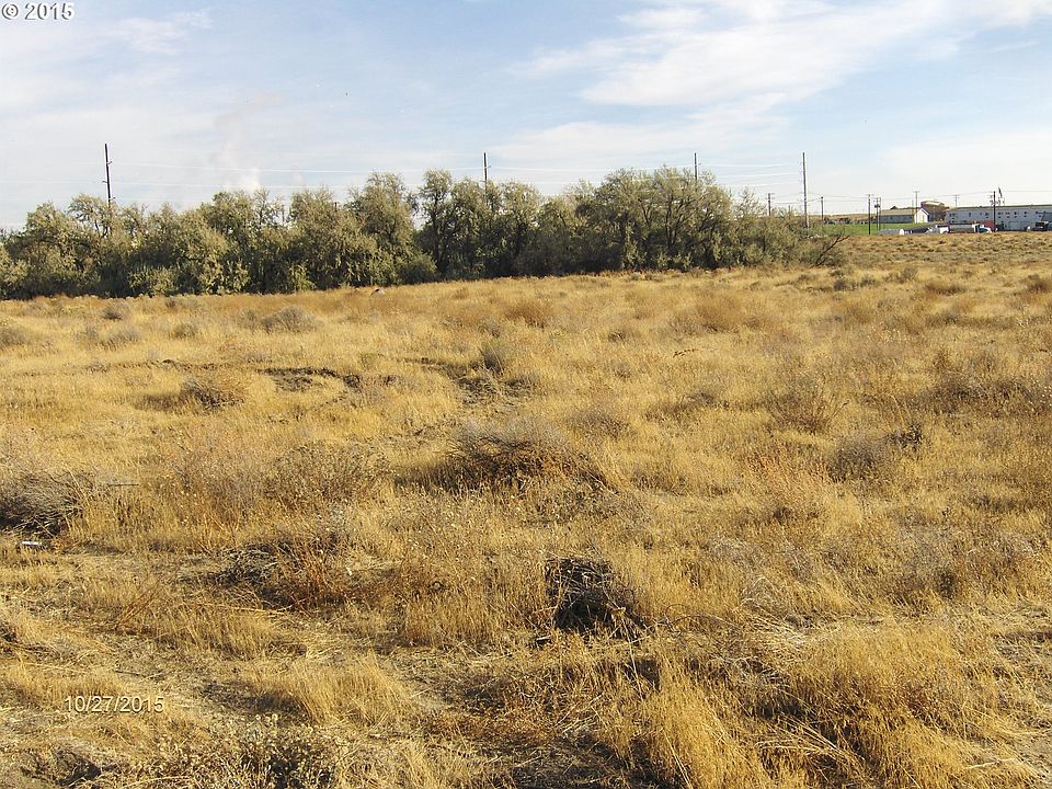 2nd image of NE Puskarich Ave #13