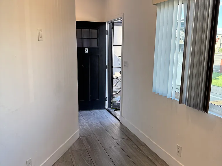 325 N Beech St #2 — Photo 4