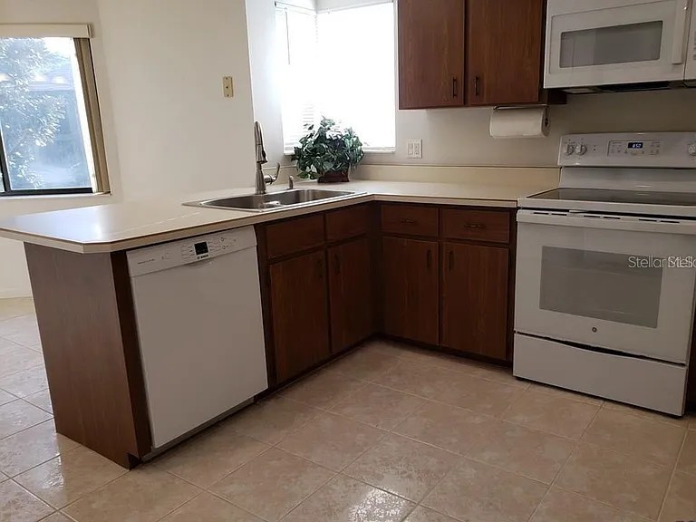 46 Hembury Ln #46 — Photo 7