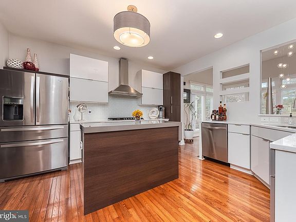 4th image of 10705 Red Dahlia Dr