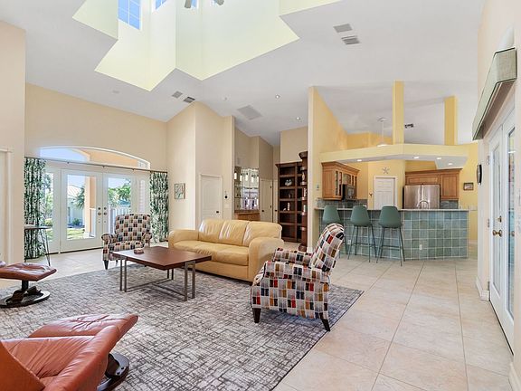 4th image of 27130 Flamingo Dr