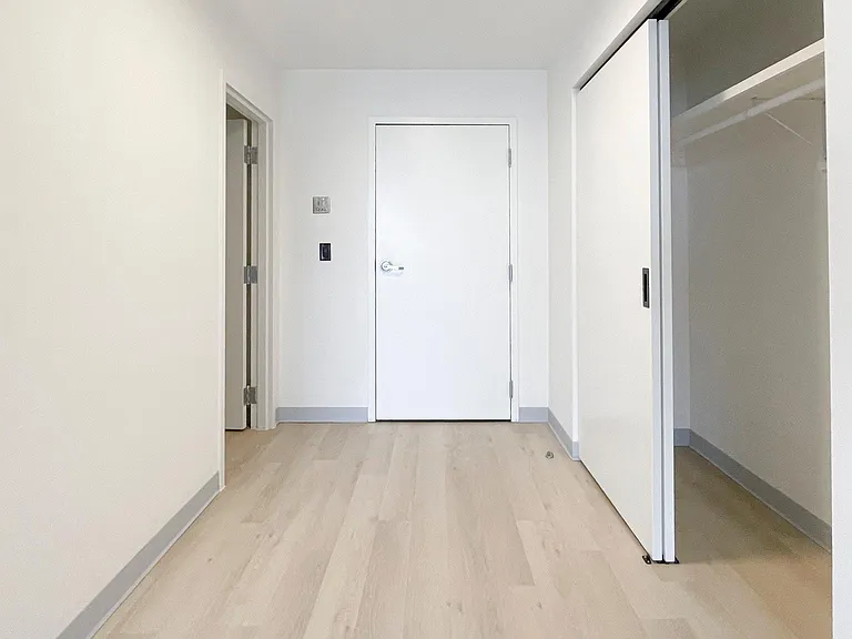 Boulevard Suites — Photo 14