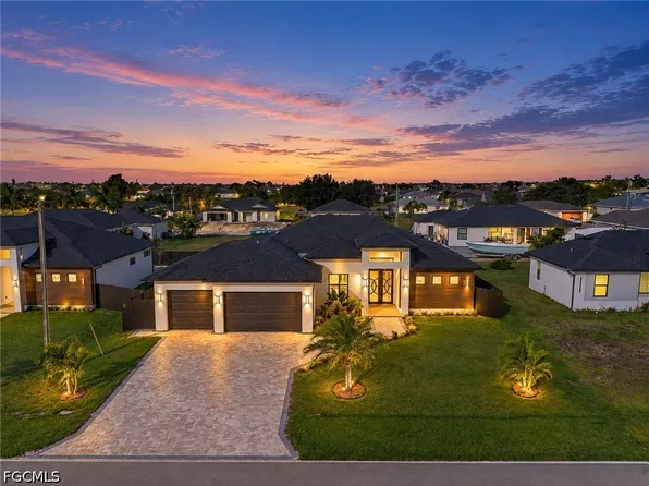 2010 N Nelson Rd, Cape Coral, FL 33993