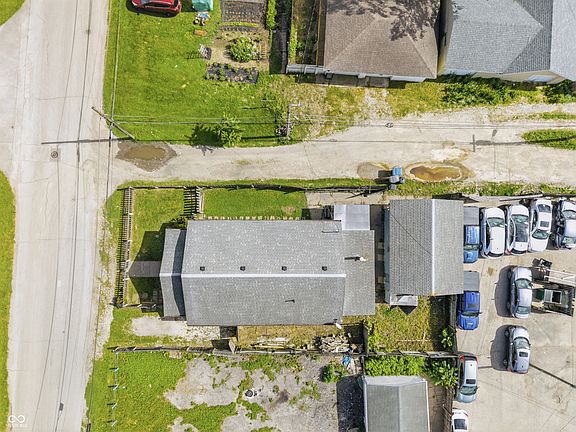 4th image of 404 Foltz St