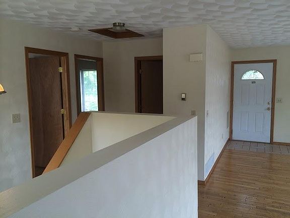 3rd image of 1209 Jack Pine Dr