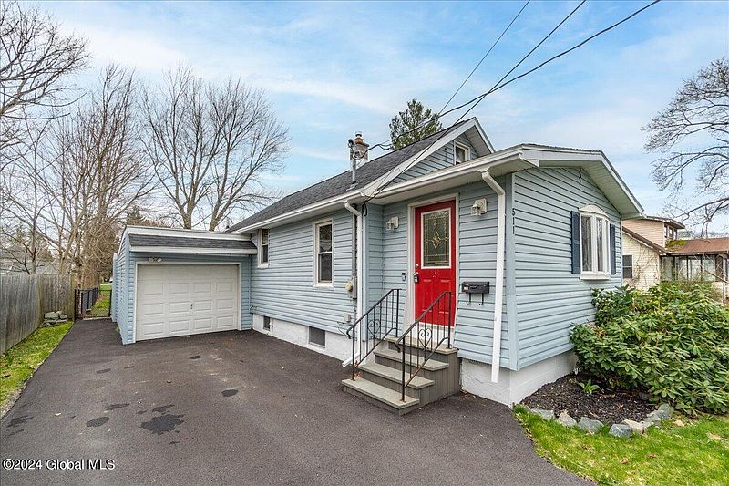 3rd image of 511 Orlinda Avenue