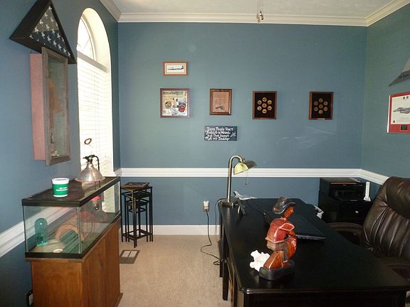 4th image of 2515 Wisteria Dr