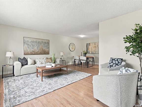 3rd image of 431 York Street