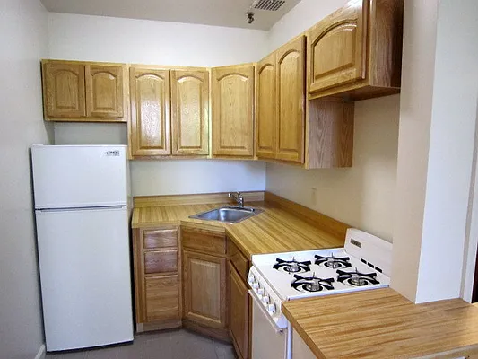 Rented by JK Dansar Corp | media 32