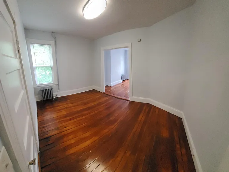 82 Rockland St #2F — Photo 4