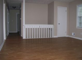 3338 Heatherwood Ln SW, Marietta, GA 30008