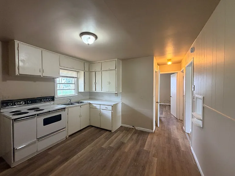 6214 24th St #B — Photo 5