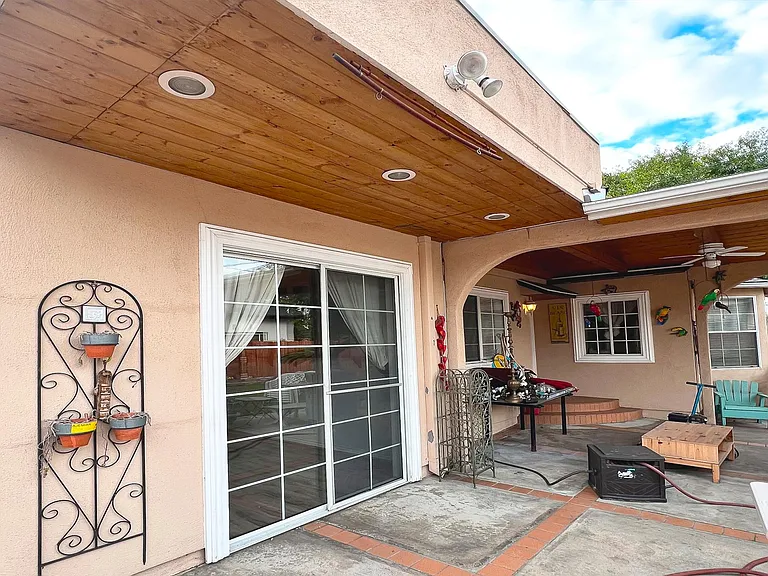5627 Adele Ave — Photo 53