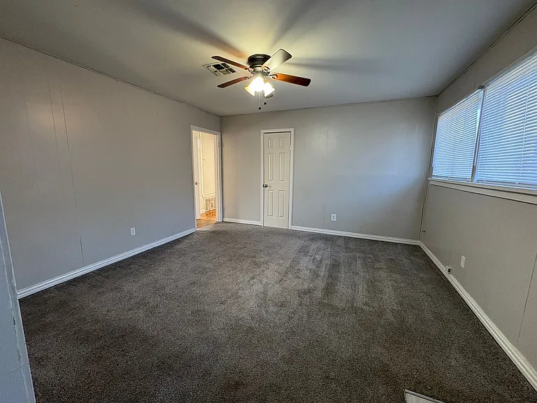 8408 David Dr — Photo 4