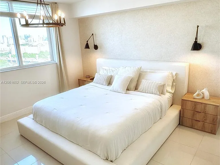 1861 NW South River Dr #2609 — Photo 1