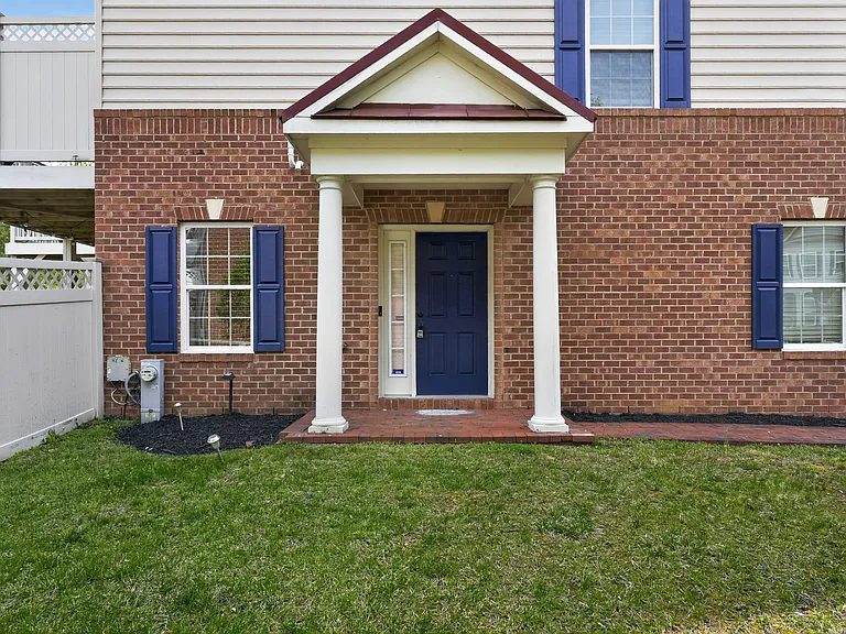 15224 N Berwick Ln — Photo 4